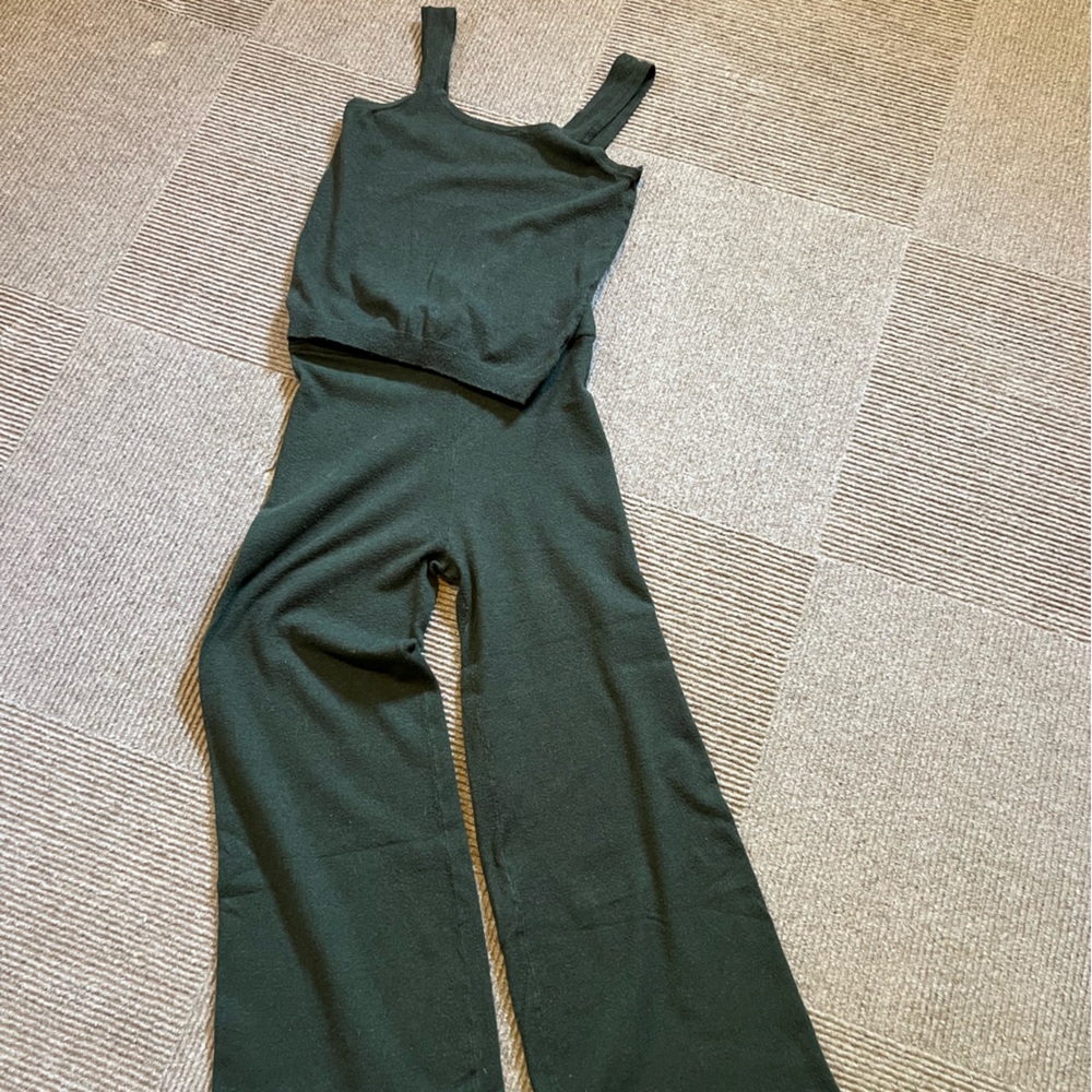 Time and Tru Dark Green Wide Leg Knit Set